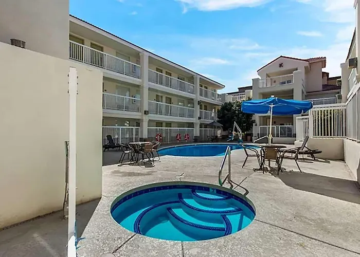 Howard Johnson By Wyndham Tempe University/Phoenix
